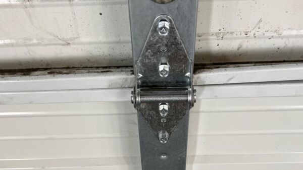 Same Day Garage Door Service Montclair Dr, Middleton, WI