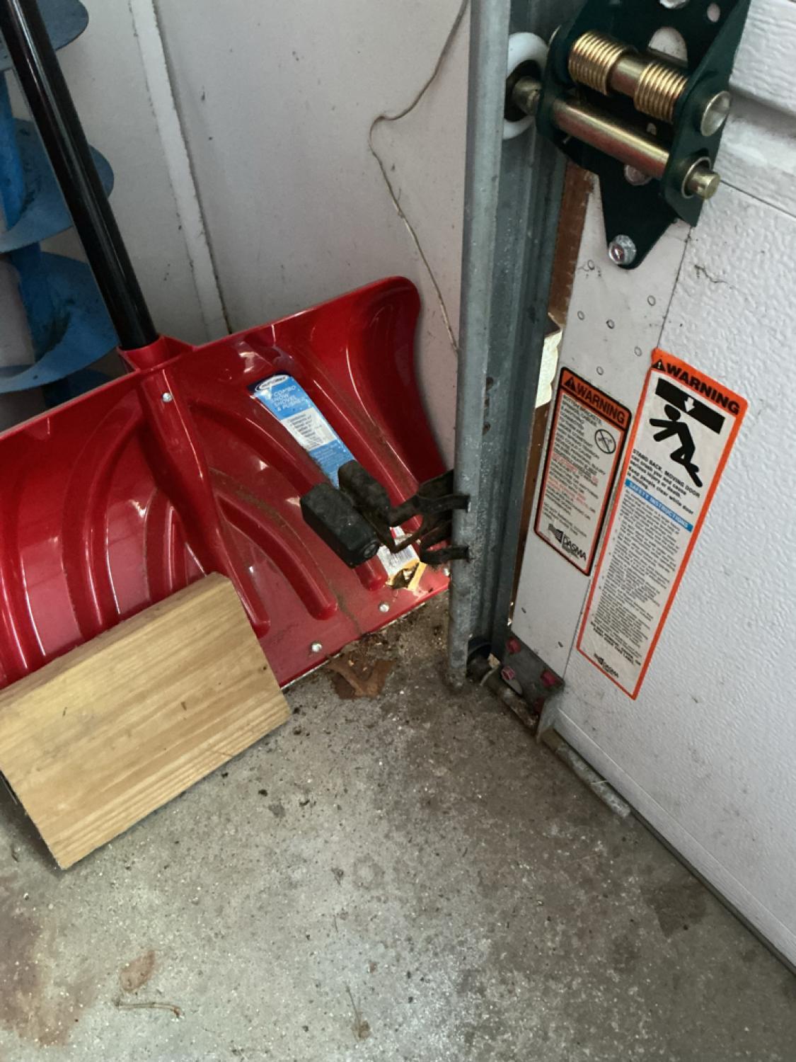 Garage Door Service Garage Door Maintenance Garage Door Repair Residential Garage Repair Harding St, Stoughton, WI